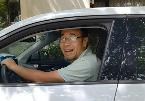 从商后的周洛华 从商后的周洛华
